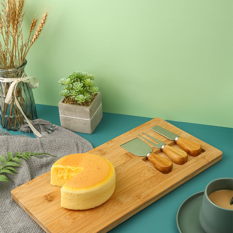 Bambu Peynir Sunum Tahtası 4 Bıçaklı