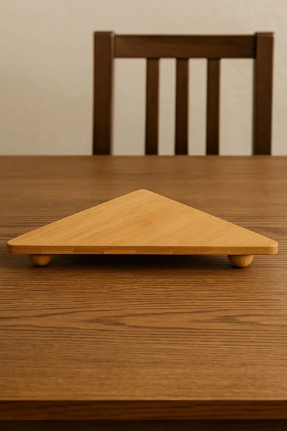 Bambu Top Ayaklı Üçgen Stant, Sunum Tahtası (18x34)