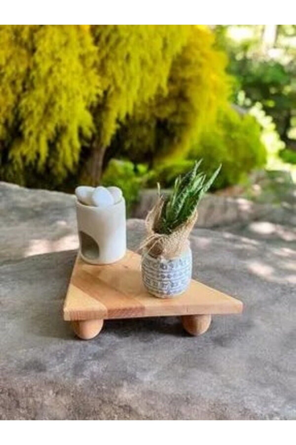 Bambu Top Ayaklı Üçgen Stant, Sunum Tahtası (18x34) - erkugo. dekoratif, işlevsel.